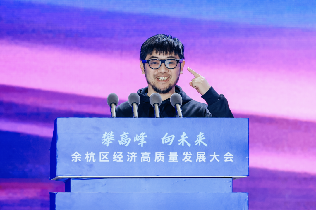 AI眼镜催化不断!创始人亲自“带货” 这家杭州独角兽又火了